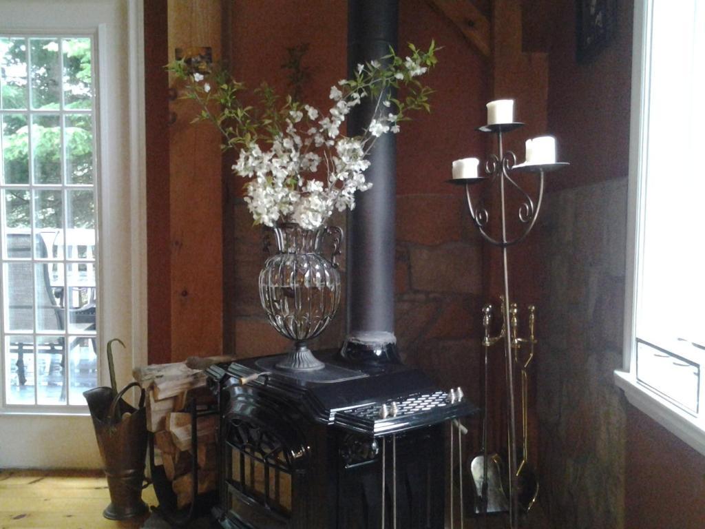 Gite Le Roupillon B&B Mont-Tremblant Exterior foto